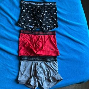Nike men’s XS trunks
